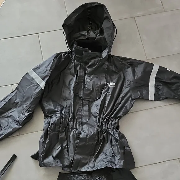 Black Jacket - Picture 3 of 8